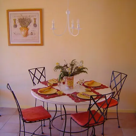 Apartment Club Mmv Le Domaine De La Pinede Le Lavandou