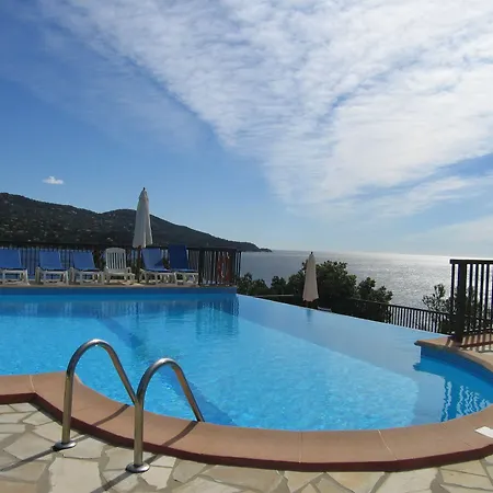Apartment Club Mmv Le Domaine De La Pinede