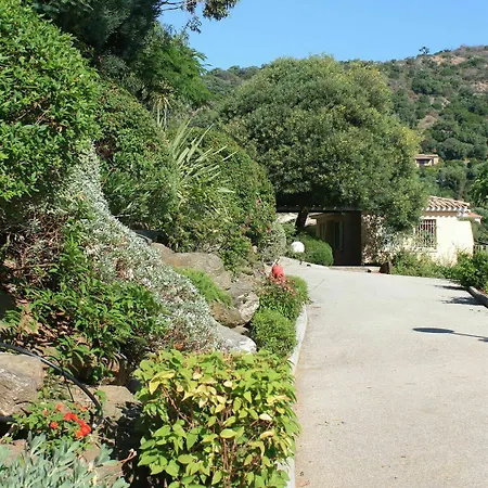 Apartment Club Mmv Le Domaine De La Pinede Le Lavandou
